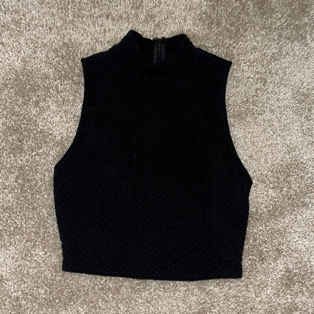 Mock neck crop top